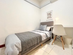 Melville Park (D18), Condominium #573543051